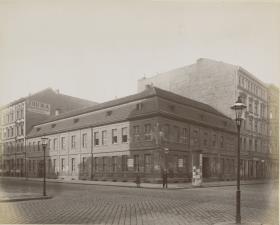 Berlin, Charlottenstraße Ecke Zimmerstraße