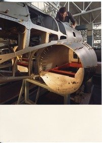 Dornier Flugzeugbau, Arbeiter am Rumpf eines Alpha Jets