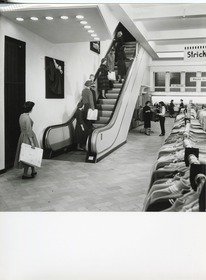 Rheinstahl Eggers-Kehrhahn GmbH, Rolltreppe in einem Kaufhaus (?)