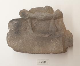 Unterkörper eines meditierenden Buddha (Fragment)