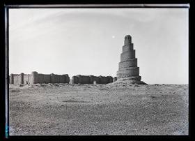 Große Moschee, Nordseite und Malwiya