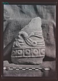 Diverse Kleinfunde: Stuckfragment