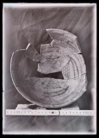 Prähistorische Keramik: Schale (Samarra Grabungsnummer 23)