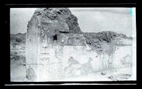 Grabung im al-Dschausaq al-Chaqani, Harem, Kuppelraum, Umgang (Ornament Nr. 49)