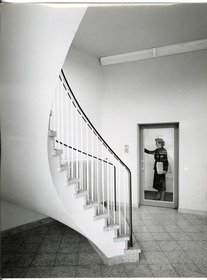 Rheinstahl Eggers-Kehrhahn GmbH, Treppenhaus mit Fahrstuhl