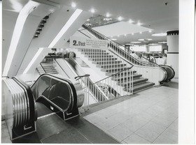 Rheinstahl Eggers-Kehrhahn GmbH, Rolltreppen in einem Kaufhaus