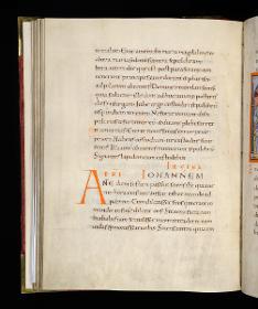 Evangelistar Heinrichs IV. (?), Textseite mit roter Initiale A