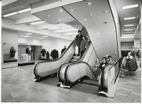 Rheinstahl Eggers-Kehrhahn GmbH, Rolltreppe in einem Kaufhaus (C&A)