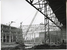 Rheinstahl Eggers-Kehrhahn GmbH, Fabrikhalle im Bau