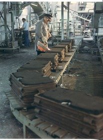 "Elektror" Karl W. Müller, Produktion in der Gießerei in Mühlacker