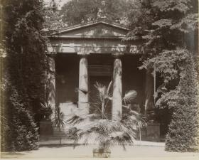 Berlin, Mausoleum im Schlosspark Charlottenburg