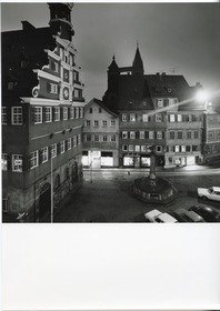 "Elektror" Karl W. Müller, Rathausplatz in Esslingen bei Nacht