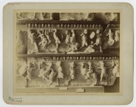 Magnesia am Mäander, Artemision, Fries (Aufstellung in Paris, Musée du Louvre)