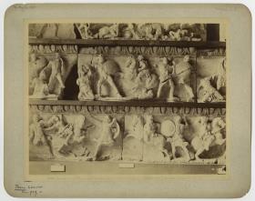 Magnesia am Mäander, Artemision, Fries (Aufstellung in Paris, Musée du Louvre)