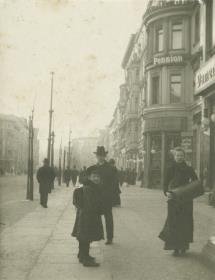 Wohn- und Geschäftshaus von Franz und Frieda Lipperheide, Potsdamer Straße 38