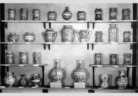 Sonderausstellung "Kunst- und Kulturgeschichtliches aus alten Apotheken" im Schlossmuseum anläßlich der Hauptversammlung der Gesellschaft für Geschichte der Pharmazie in Berlin
