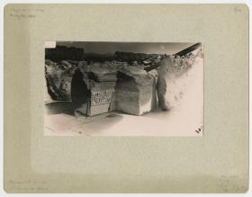 Magnesia am Mäander, Artemisaltar, Südostecke