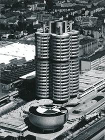 München, Hauptverwaltung der BMW AG, Ensemble