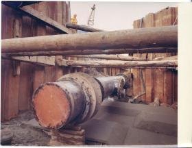 Mannesmann, Bau einer Öl-Pipeline am Rhein (der Rhein-Main-Rohrleitungstransportgesellschaft (RMR) ?