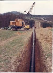Mannesmann, Bau einer Öl-Pipeline am Rhein (der Rhein-Main-Rohrleitungstransportgesellschaft (RMR) ?