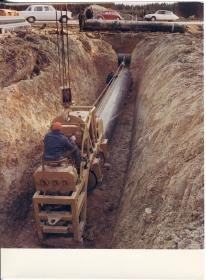 Mannesmann, Bau einer Öl-Pipeline am Rhein (der Rhein-Main-Rohrleitungstransportgesellschaft (RMR) ?