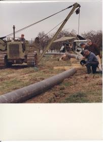 Mannesmann, Bau einer Öl-Pipeline am Rhein (der Rhein-Main-Rohrleitungstransportgesellschaft (RMR) ?