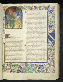 Alain Chartier, Oeuvres poetiques. Breite Rankenbordüre. Ein Mann im Kostüm der Zeit Karls VII. sitzt vor einem Lesepult, auf dem ein aufgeschlagenes Buch liegt
