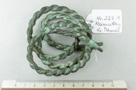 Halsring