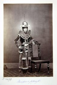 Minister in Festtracht