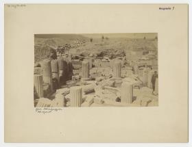 Magnesia am Mäander, Agora, Südwestpropylon