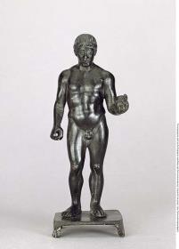 Frühklassische Statuette: Knabe mit Ball
