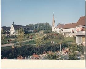 Papierfabrik Scheufelen, Lenningen-Hochwang, Kirche, Schule und Wohnhäuser