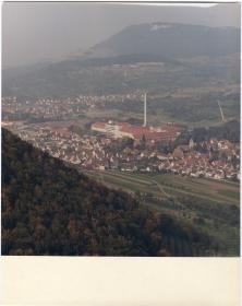 Papierfabrik Scheufelen, Blick auf Lenningen mit der Papierfabrik