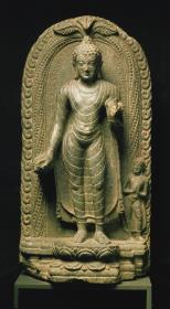 Stehender Buddha