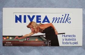 Nivea-Milk "Humecta y suaviza toda tu piel." (spanisch) - Es befeuchtet und pflegt deine Haut