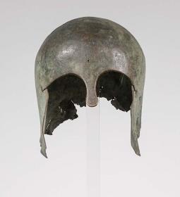 Korinthischer Helm, 2. Stufe