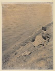 Ohne Titel (Frau am Fluss)