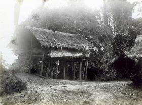 "Pfahlhaus."