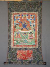 Vajrapani und unten Padmasambhava