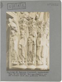 Santiago de Compostela, Kathedrale, Tors der Herrlichkeit, Mittere Arkade, rechte Seite, Gewändefiguren