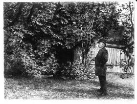 Gustav Freytag in seinem Garten (4. Zustand, Neudruck a)