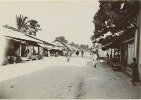 Einkaufsstraße