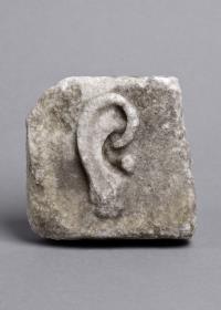 Anatomisches Weihrelief