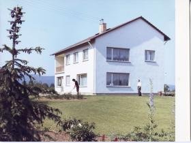 Junkers, Modernes Zweifamilienhaus in Oberstedten/Taunus