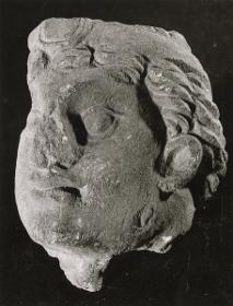 Kopf eines Mannes mit Schmuckreif (Fragment)