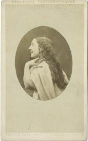 Porträt der Louise Keeley