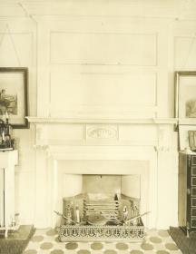 Danvers, Francis Peabody House, "The Lindens", Kamin