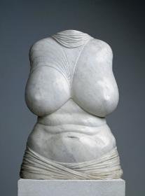 Torso mit Tuch