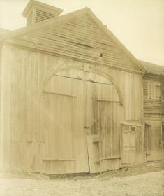 Peabody, Osborne Place, Scheune