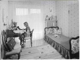 Junkers, Kinderzimmer mit Zentralheizung in modernem Einfamilienhaus in Kronberg/Taunus